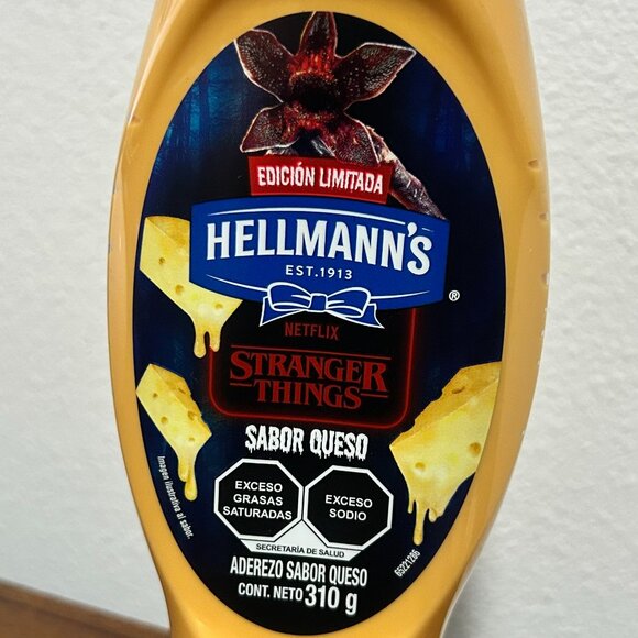 Hellman's Stranger Things Cheese Dressing - Aderezo Hellman's Queso (10oz) - Picture 4 of 6
